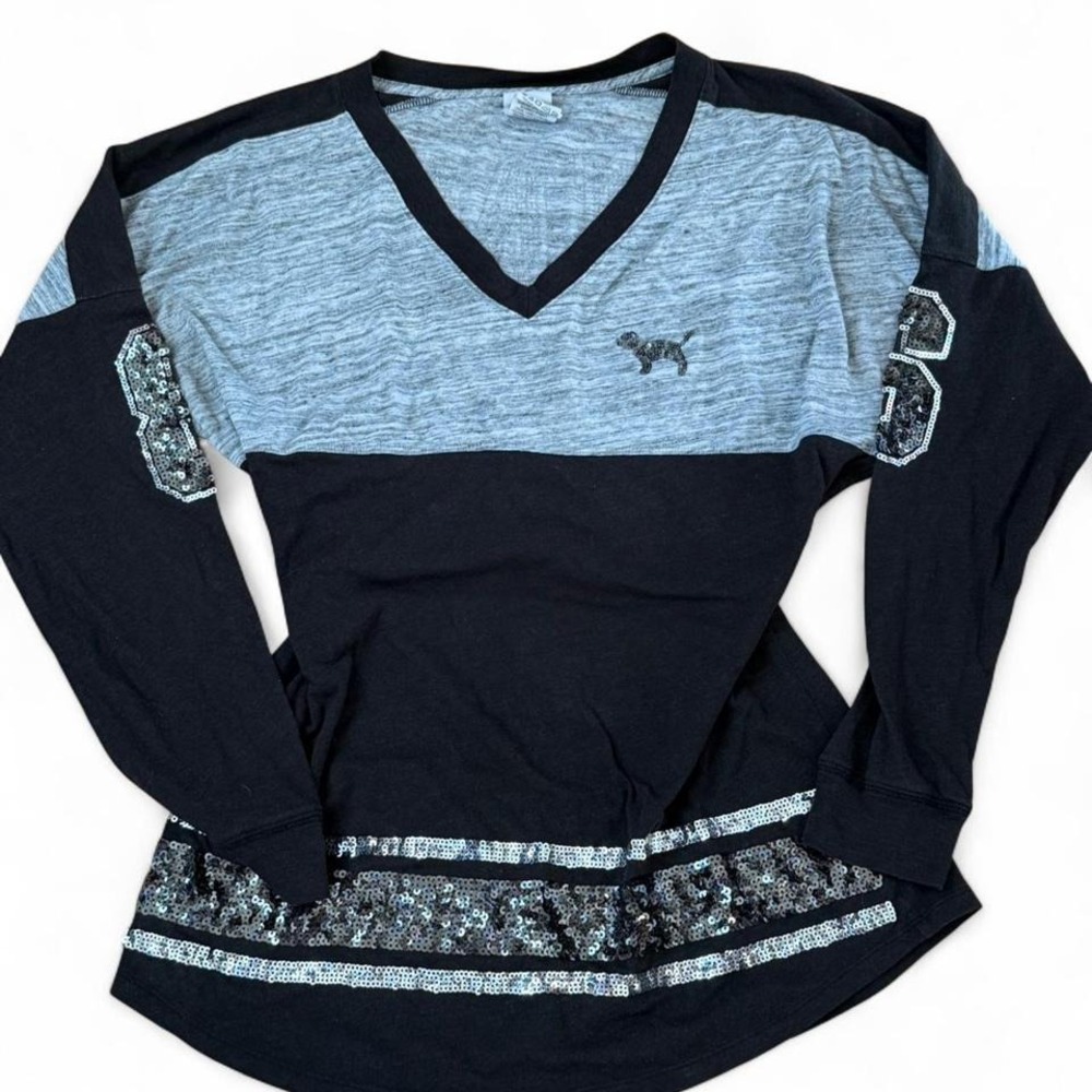 Y2K 2000s style Victorias Secret PINK sequin‎ long sleeve logo top